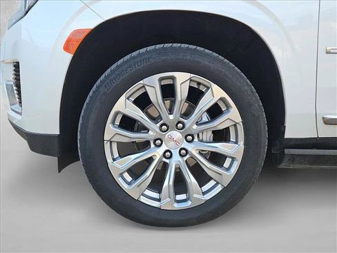 Used 2023 GMC Yukon Denali AWD/4WD image 26