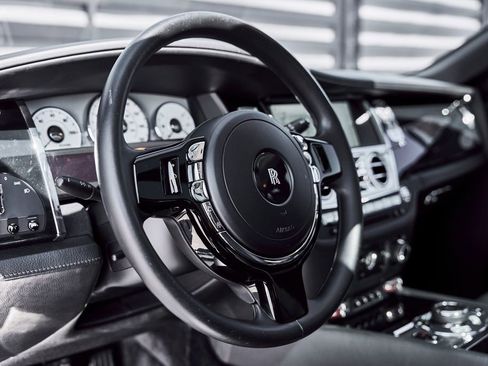 Used 2014 Rolls-Royce Ghost RWD image 41