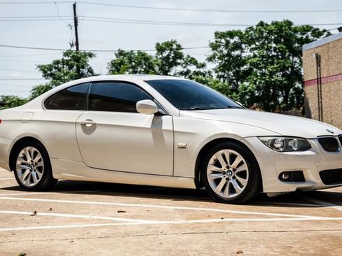Used 2011 BMW 328i xDrive Coupe AWD/4WD image 39