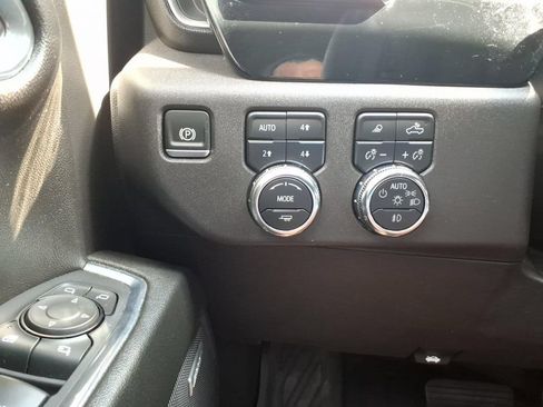 Used 2024 GMC Sierra 1500 SLT w/ SLT Premium Plus Package AWD/4WD image 28
