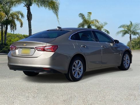 Used 2022 Chevrolet Malibu LT image 4