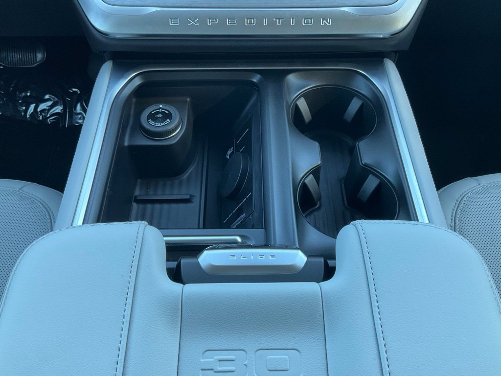 New 2027 Ford Expedition Max Platinum AWD/4WD image 30
