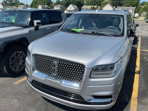 Used 2019 Lincoln Navigator L Reserve AWD/4WD image 1