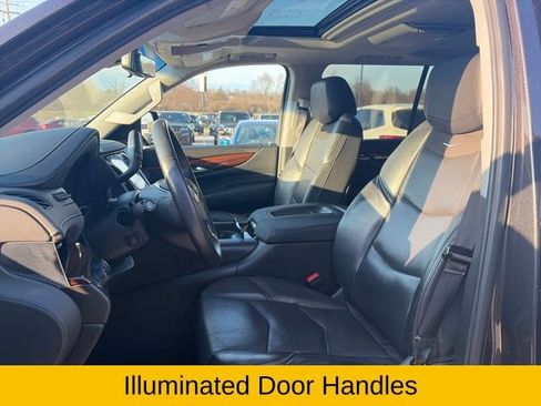 Used 2017 Cadillac Escalade ESV Premium Luxury image 26