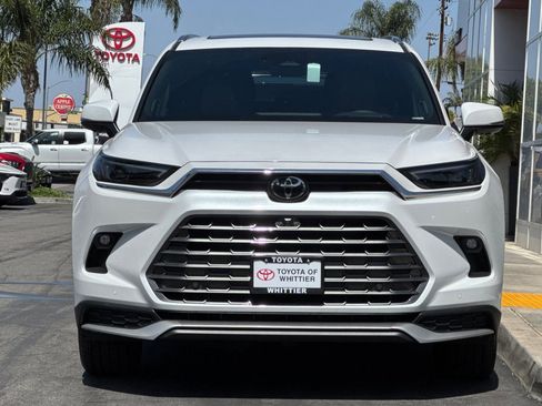 Certified 2026 Toyota Grand Highlander AWD Hybrid image 11
