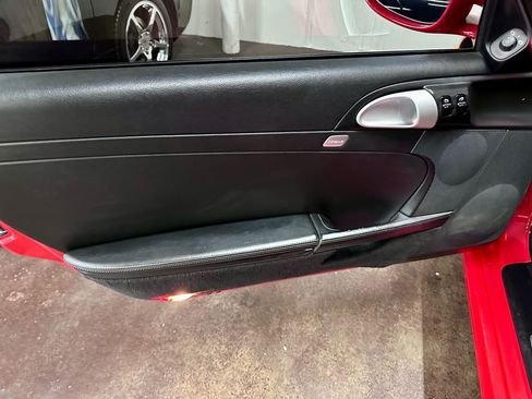 Used 2007 Porsche Cayman S image 10