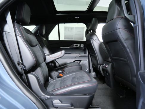 Certified 2025 Ford Explorer ST AWD/4WD image 13