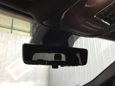 Used 2024 Jeep Grand Cherokee L Limited w/ Luxury Tech Group II image 23