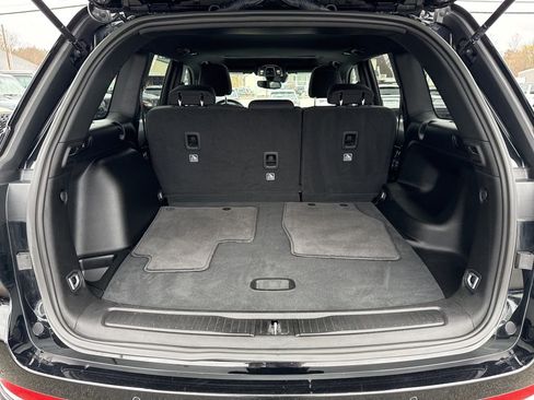 Used 2024 Jeep Grand Cherokee Laredo X w/ Trailer Tow Package image 25