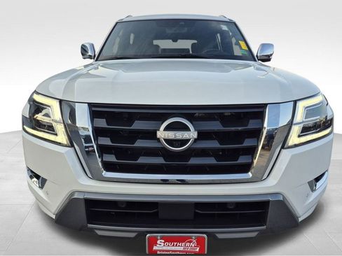 Used 2024 Nissan Armada Platinum w/ Captain's Chairs Package image 8