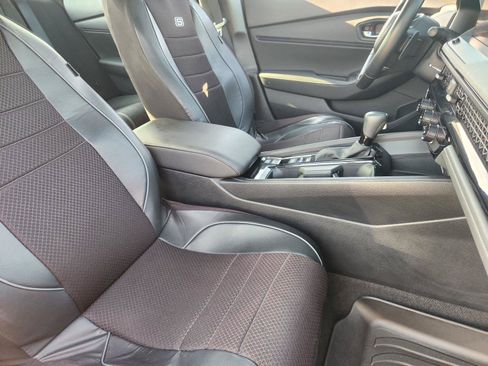 Used 2025 Honda Accord Sport image 12