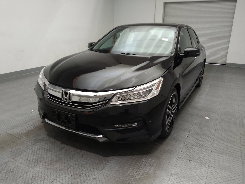 Used 2017 Honda Accord Touring image 15