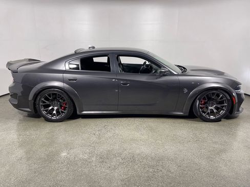 Used 2020 Dodge Charger SRT Hellcat w/ Harman/Kardon Audio Group image 2