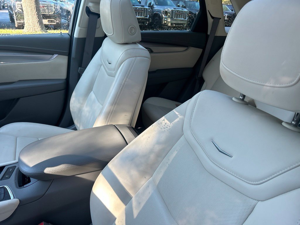 Used 2020 Cadillac XT5 Premium Luxury FWD image 10