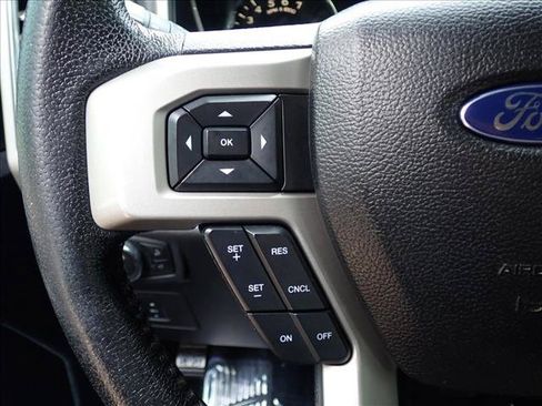 Used 2015 Ford F150 Lariat w/ FX4 Off-Road Package AWD/4WD image 13