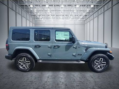 New 2026 Jeep Wrangler Unlimited Sahara AWD/4WD image 31