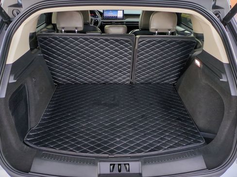 Used 2023 Lincoln Corsair Reserve w/ Towing Package image 13