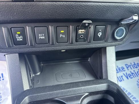 Used 2019 Toyota Tacoma TRD Sport image 34