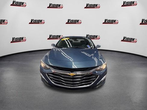 Used 2024 Chevrolet Malibu LT image 2