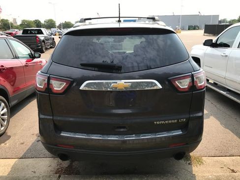 Used 2014 Chevrolet Traverse LTZ FWD image 6