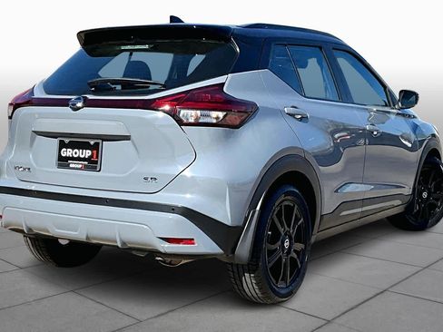 Used 2021 Nissan Kicks SR w/ SR Premium Package image 13