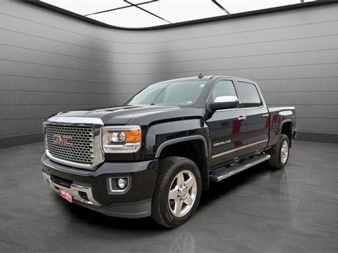 Used 2015 GMC Sierra 2500 Denali image 5