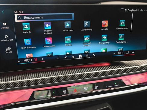 Used 2023 BMW 760i xDrive image 24