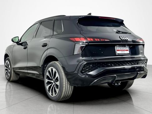New 2026 Audi Q3 quattro 2.0T AWD/4WD image 4