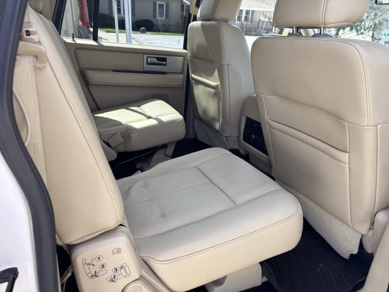 Used 2017 Ford Expedition EL Limited w/ Equipment Group 301A AWD/4WD image 7