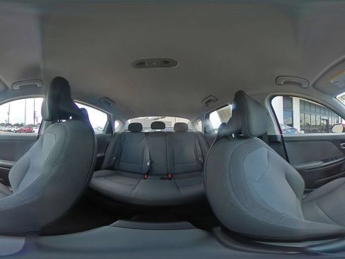 Used 2025 Kia K4 FWD image 41
