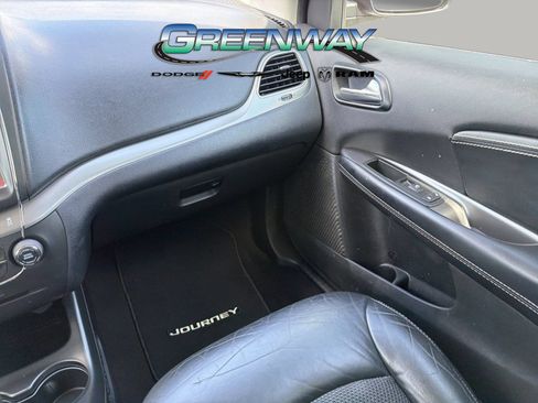 Used 2015 Dodge Journey Crossroad w/ Flexible Seating Group FWD image 10