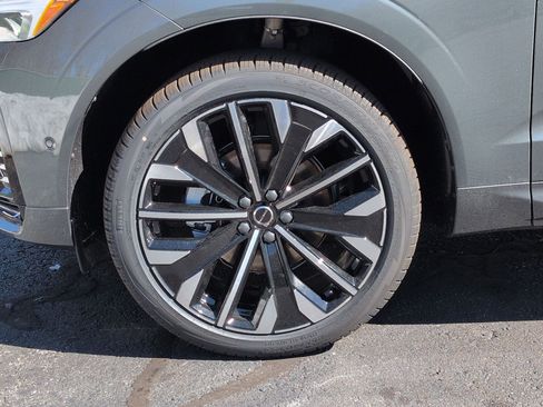 New 2026 Volvo XC60 B5 Ultra w/ Protection Package Premier image 22