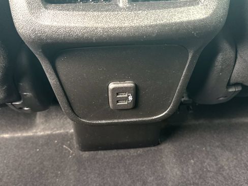 Used 2022 Chevrolet Equinox LT AWD/4WD image 23