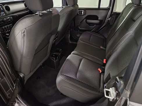 Used 2021 Jeep Wrangler Unlimited Sport image 28
