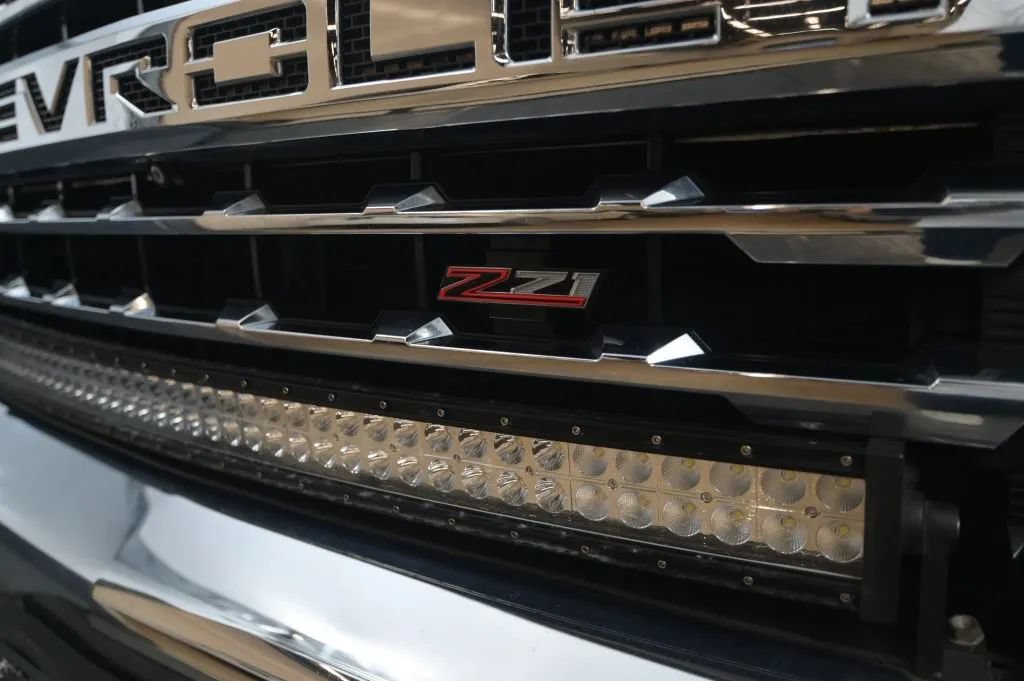 Used 2020 Chevrolet Silverado 2500 LTZ w/ Technology Package AWD/4WD image 11