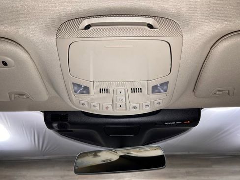 Used 2022 Lincoln Nautilus Reserve w/ Luxury Package image 9