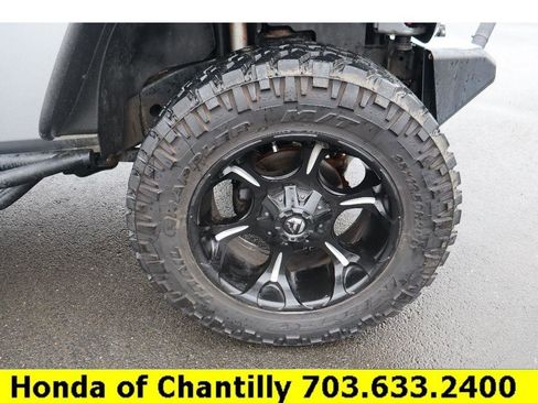 Used 2013 Jeep Wrangler Unlimited Sahara w/ Connectivity Group image 28