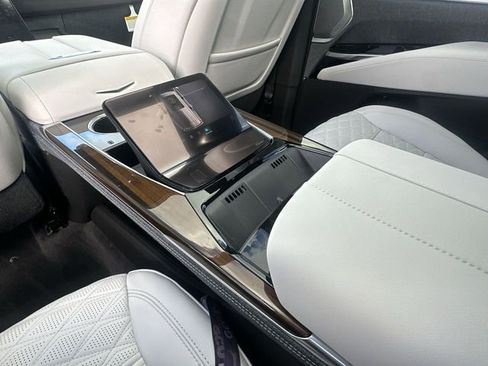 New 2026 Cadillac Escalade Platinum Sport image 22