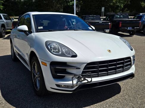 Used 2015 Porsche Macan Turbo AWD/4WD image 8
