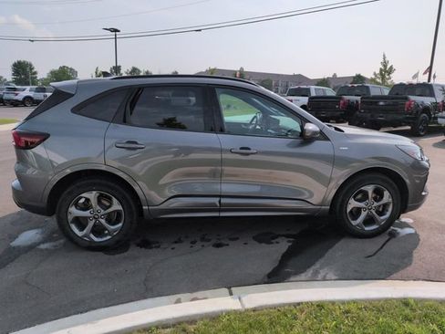 Certified 2023 Ford Escape ST-Line Select w/ Tech Pack #1 AWD/4WD image 6