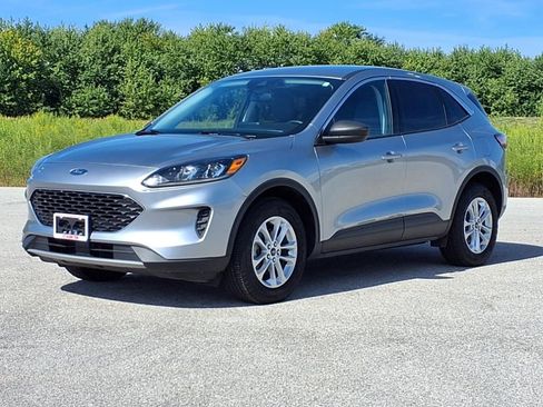 Used 2022 Ford Escape SE w/ Cold Weather Package image 30