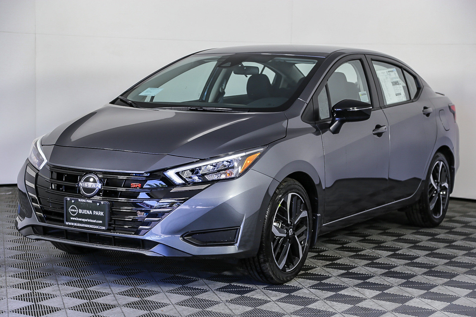 Used 2025 Nissan Versa SR w/ Trunk Package FWD image 5