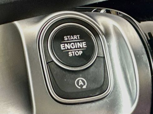 Used 2023 Mercedes-Benz GLB 250 image 19