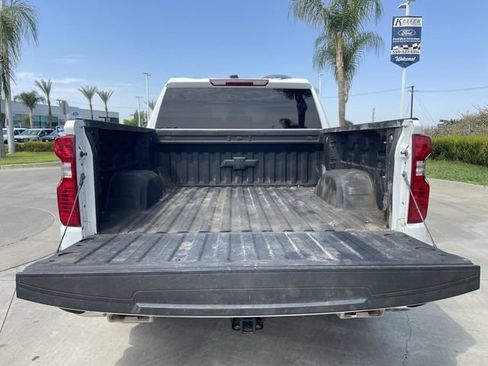 Used 2025 Chevrolet Silverado 1500 LT AWD/4WD image 26
