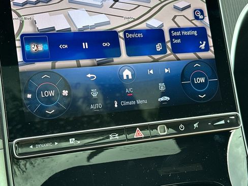 Used 2025 Mercedes-Benz CLE 300 4MATIC Coupe image 18