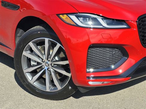 New 2026 Jaguar F-PACE R-Dynamic S image 6