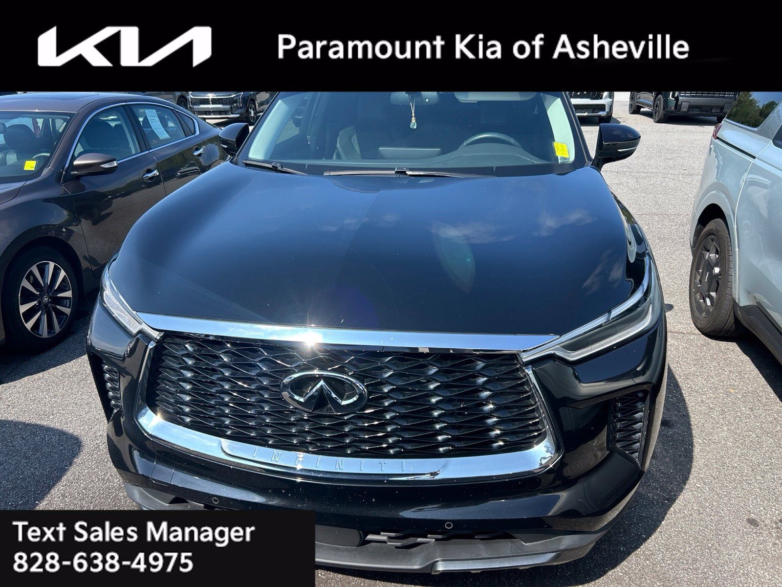 Used 2022 INFINITI QX60 Luxe w/ Cargo Package FWD image 2