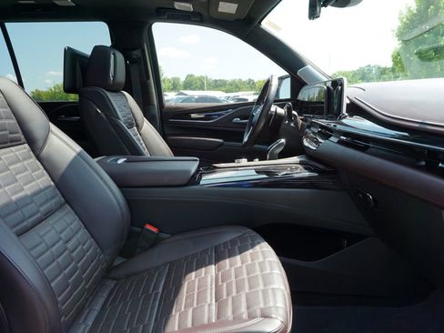 Used 2023 Cadillac Escalade V w/ LPO, Floor Liner Package image 70