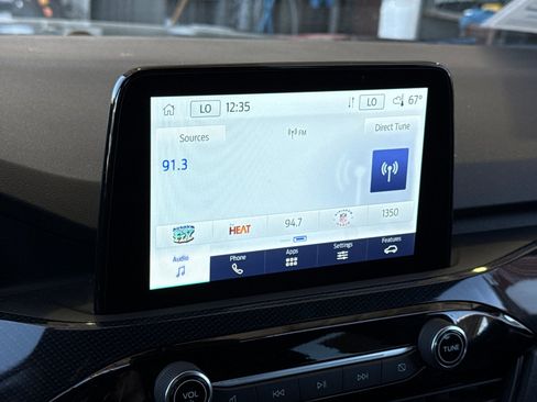 Used 2025 Ford Escape ST-Line image 18