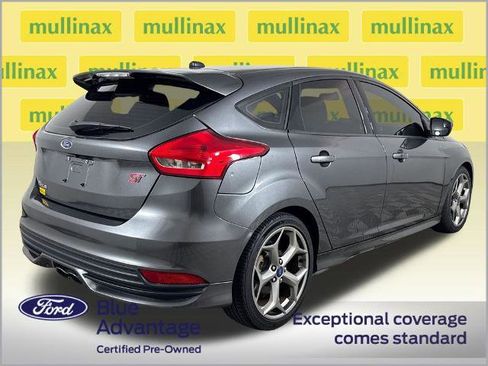 Certified 2018 Ford Focus ST image 4